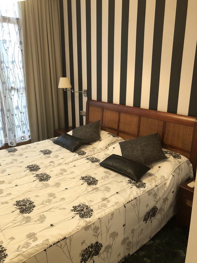 Hostal Ansonea Bera  Esterno foto